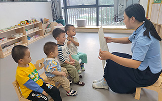 全托托儿所关爱孩子